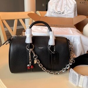 Coach Compass Bag 25 - Black NWT incl. 2 Coach Charms (plus non-brand chain)